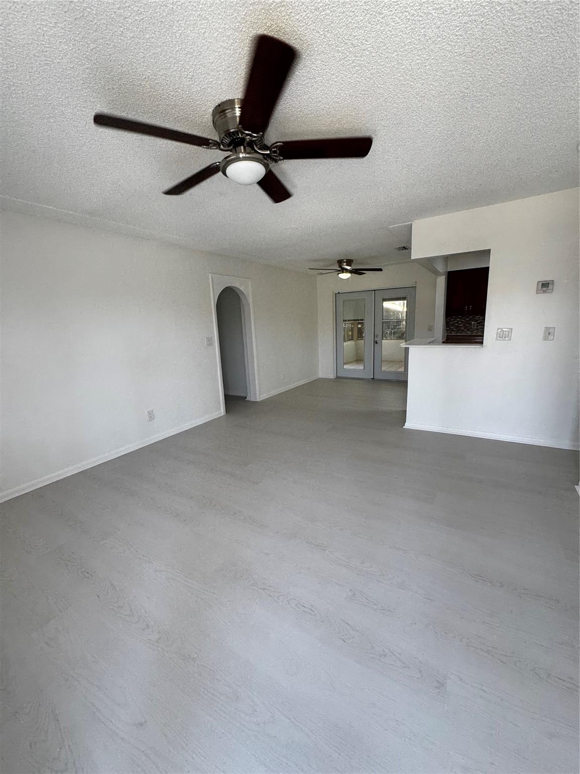 380 W 22nd Ct