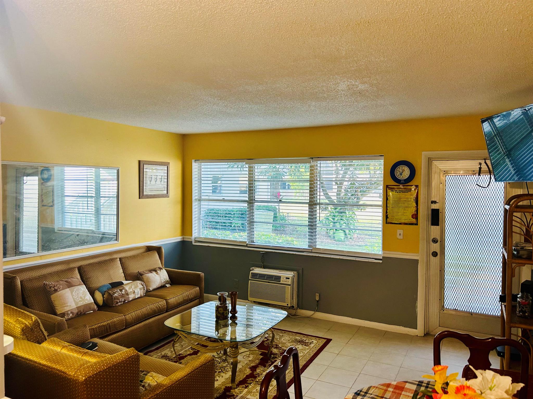 View photos, virtual tours, details... 137 Bedford F