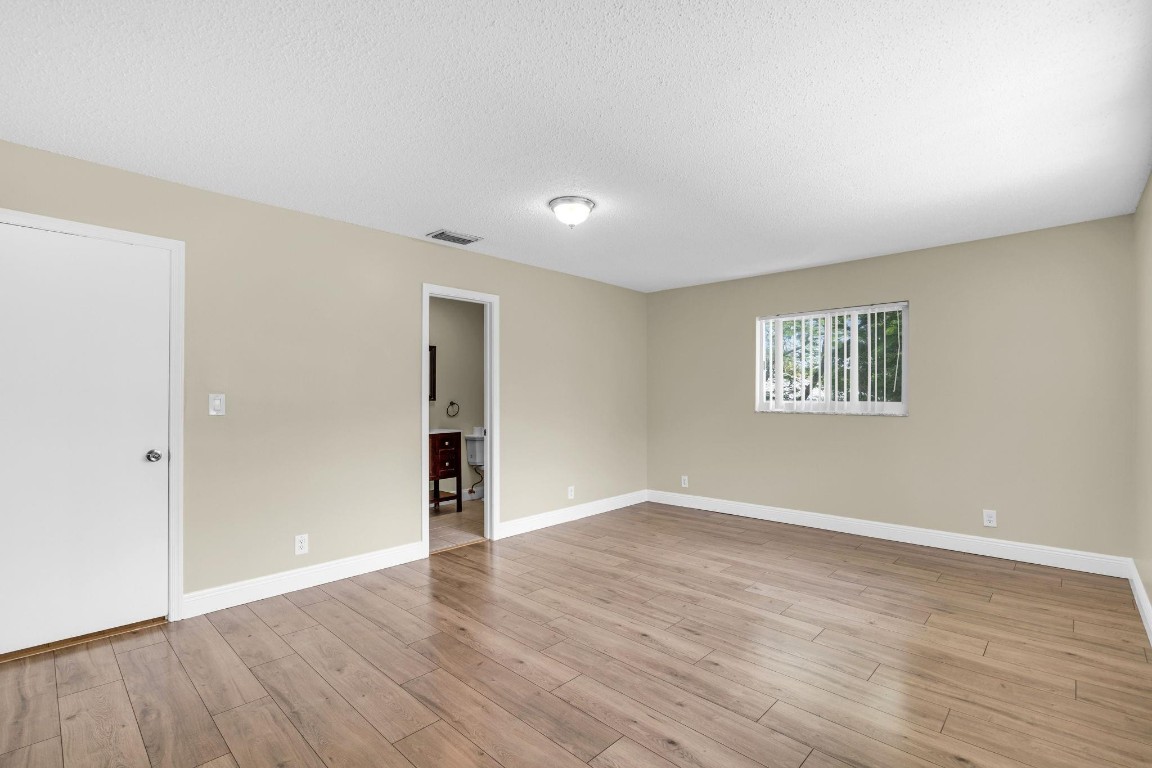 PINE GLEN - Residential