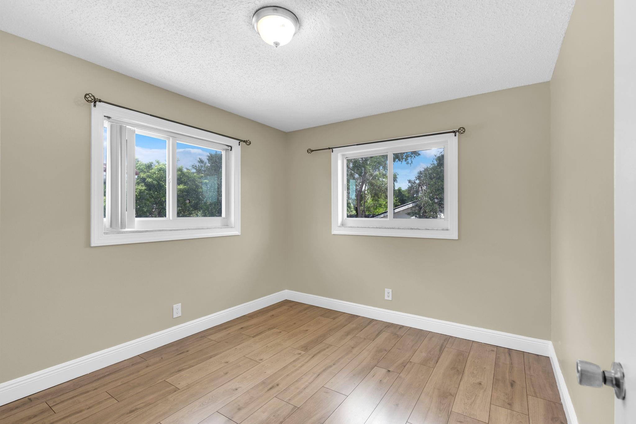PINE GLEN - Residential
