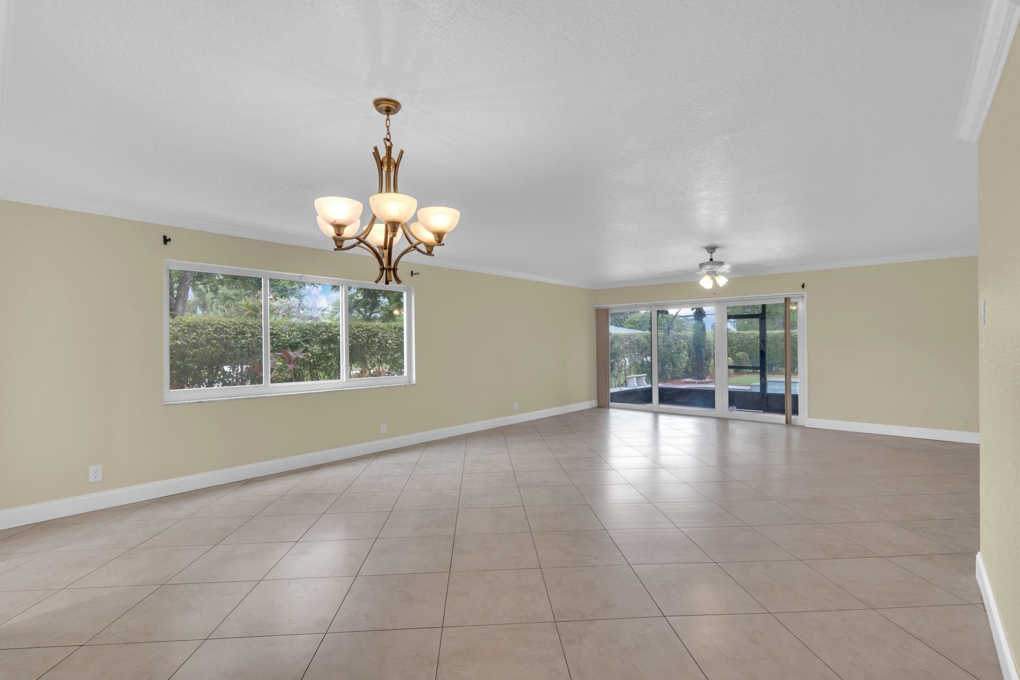 PINE GLEN - Residential