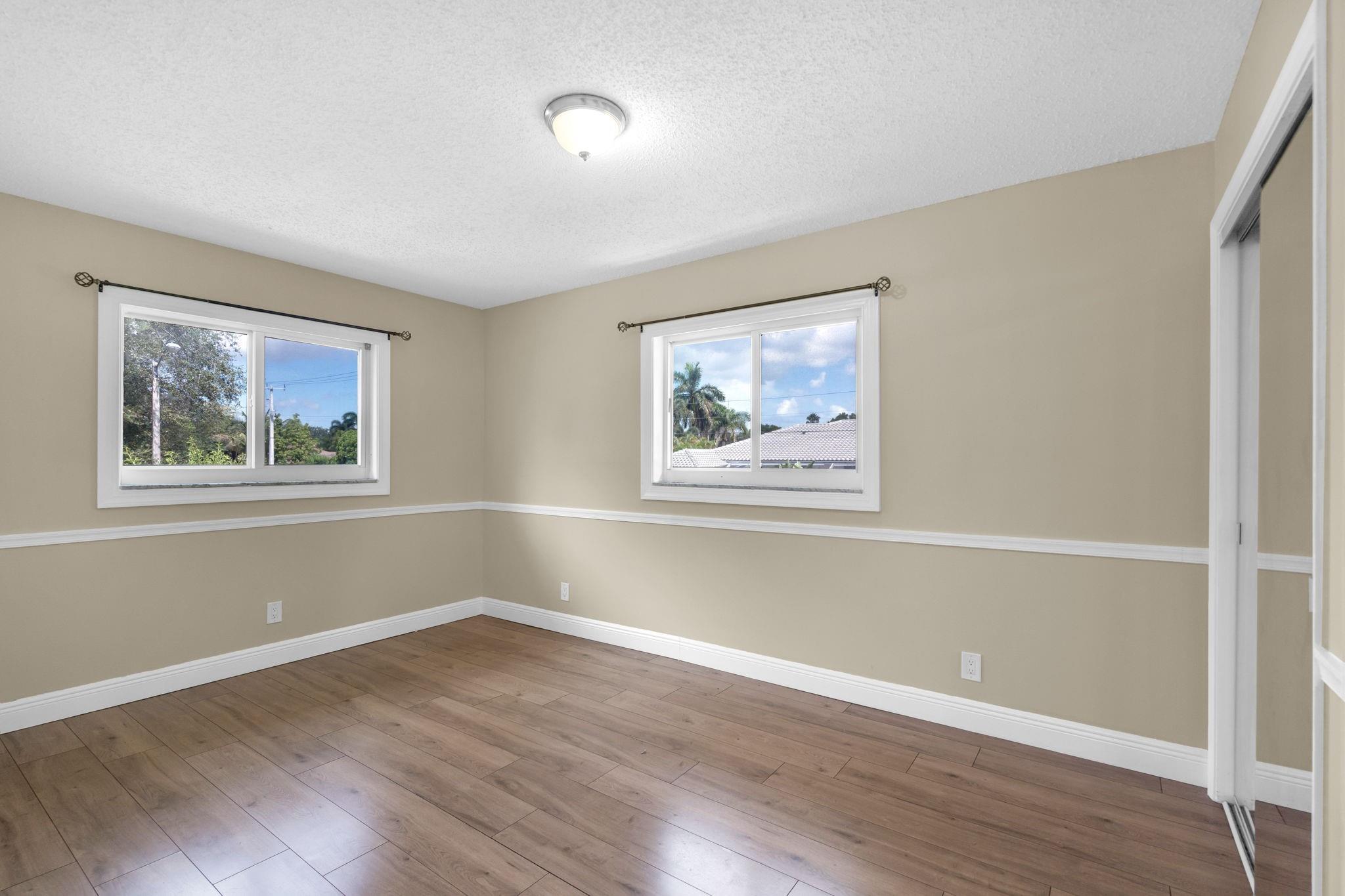 PINE GLEN - Residential
