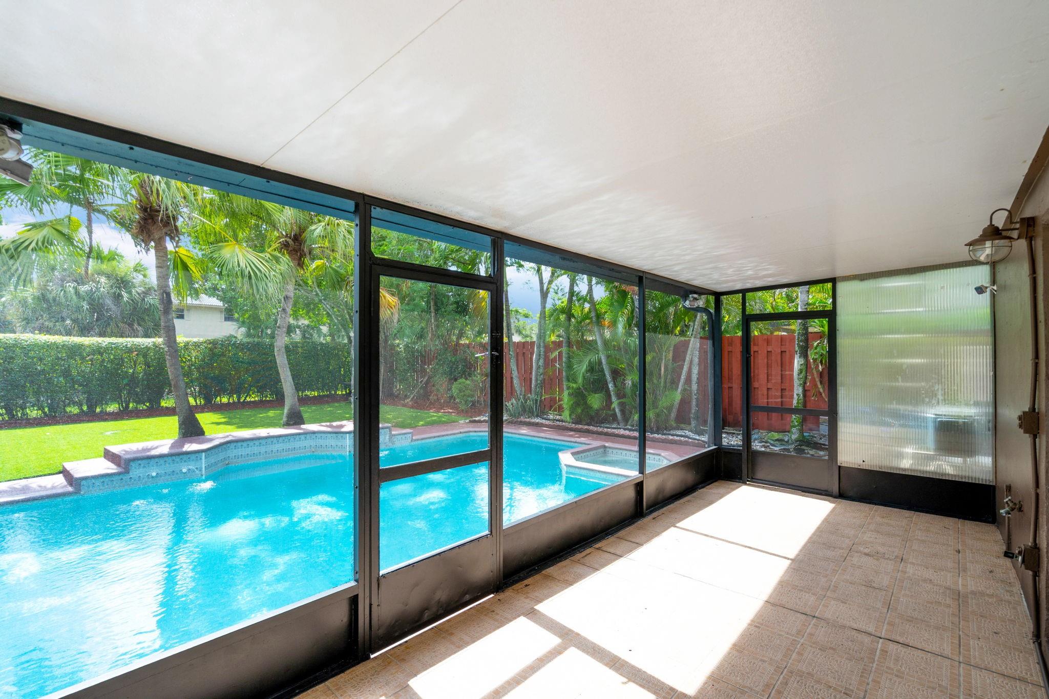 PINE GLEN - Residential