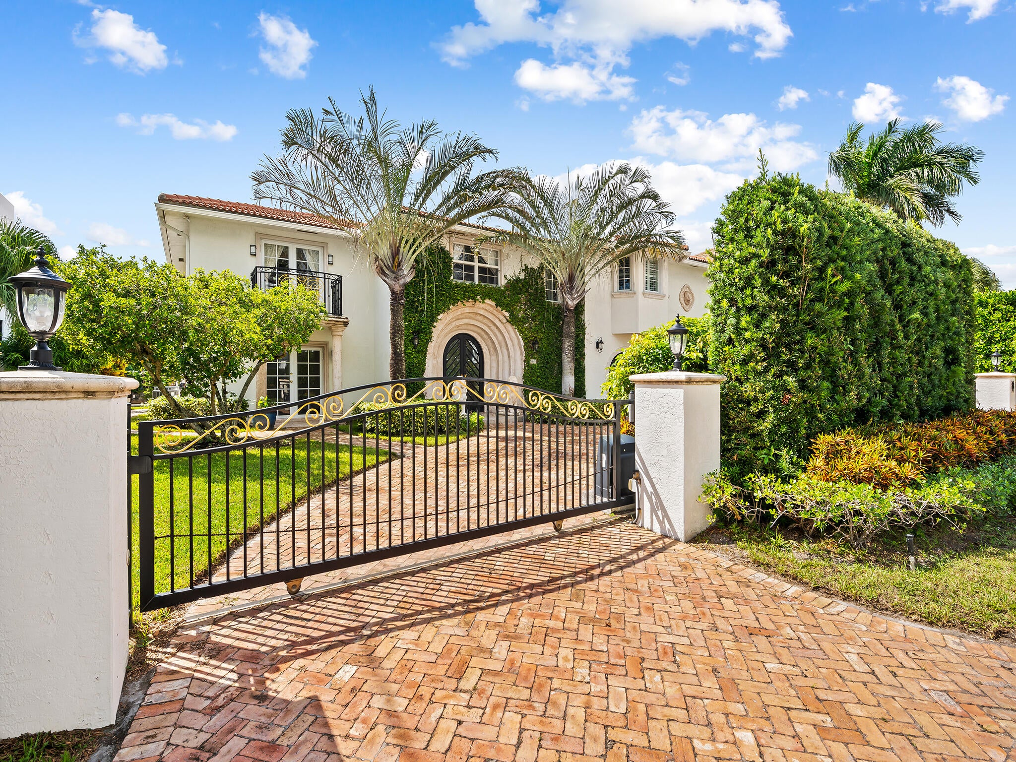 708 SE 7TH Street