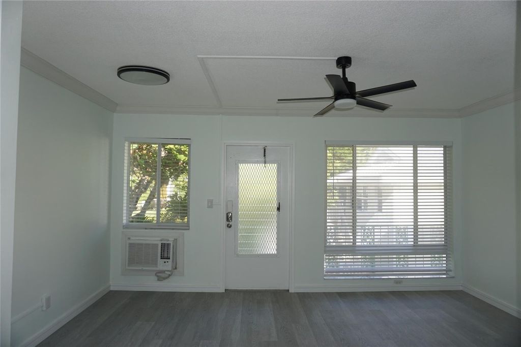 Photo of 1524 SE 2nd Street #7, Fort Lauderdale, FL 33301 (MLS # F10437481)