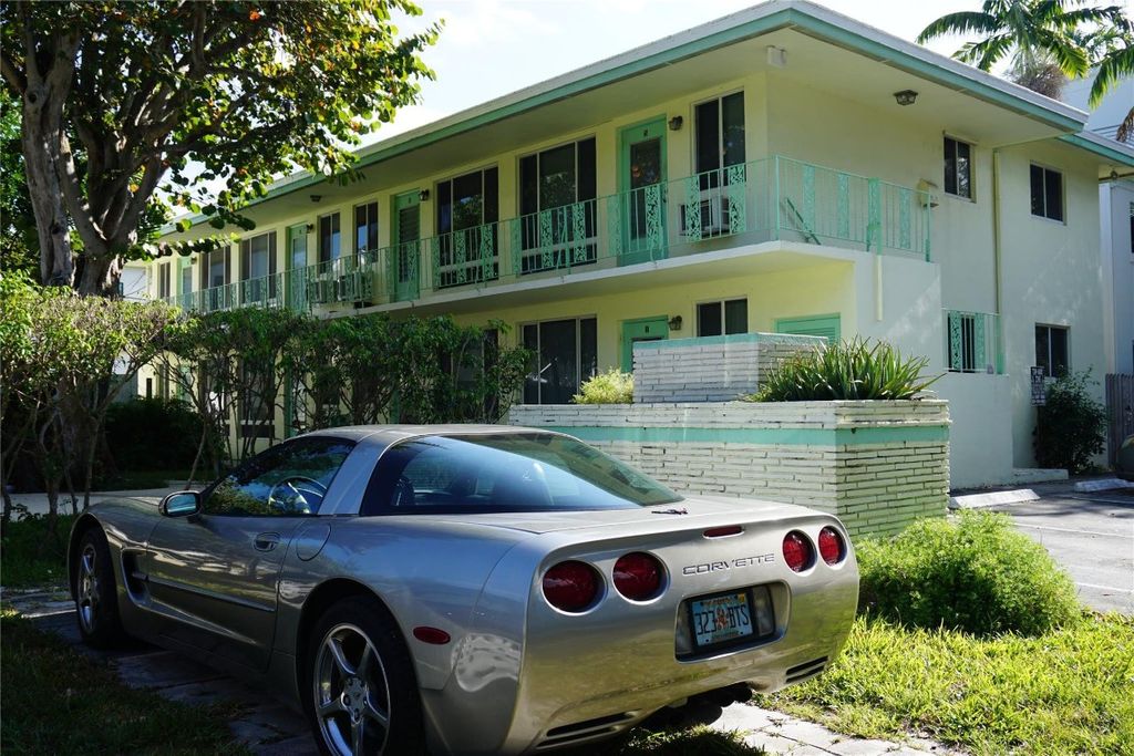 Photo of 1524 SE 2nd Street #7, Fort Lauderdale, FL 33301 (MLS # F10437481)