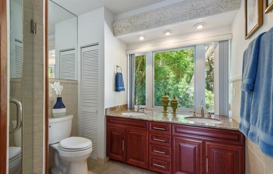 SHADY BANKS ON NEW RIVER - Residential