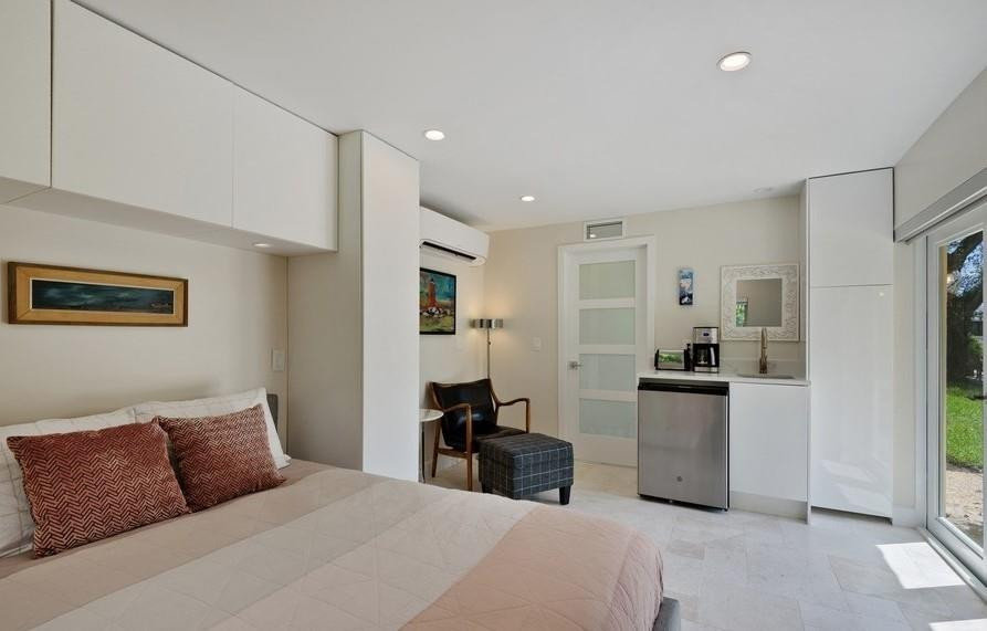 SHADY BANKS ON NEW RIVER - Residential