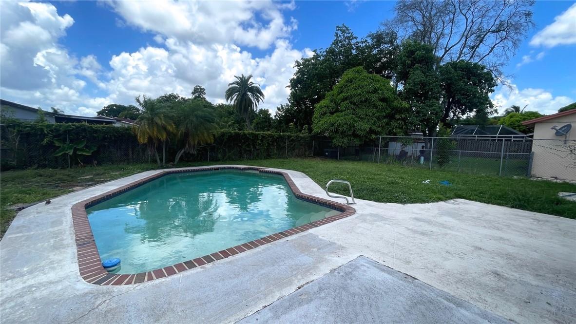 North Lauderdale Village - Residential Lease