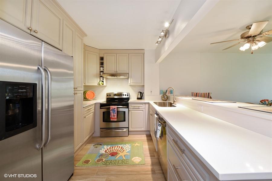 LE CHATEAU ROYAL CONDO - Residential