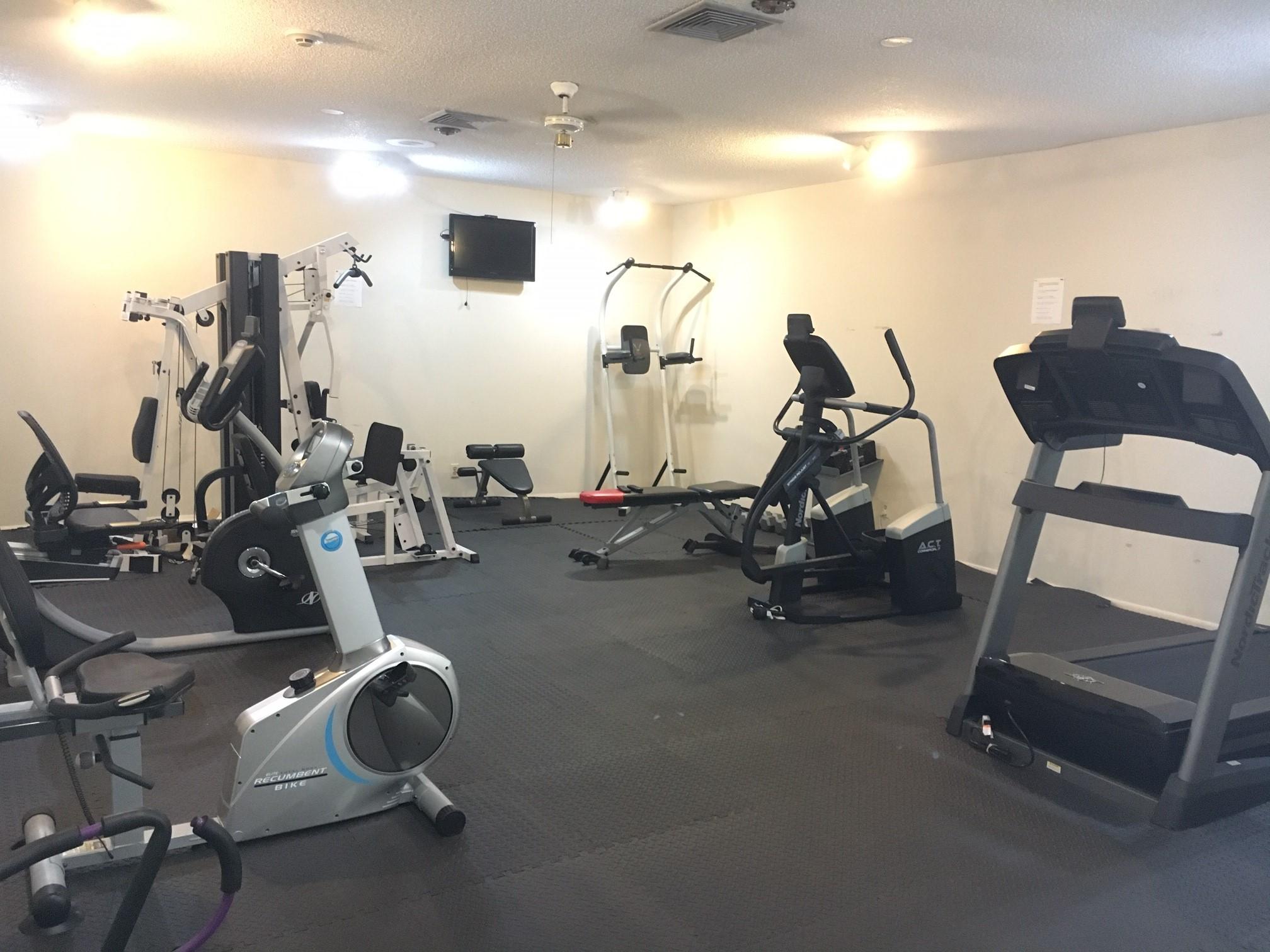 LE CHATEAU ROYAL CONDO - Residential