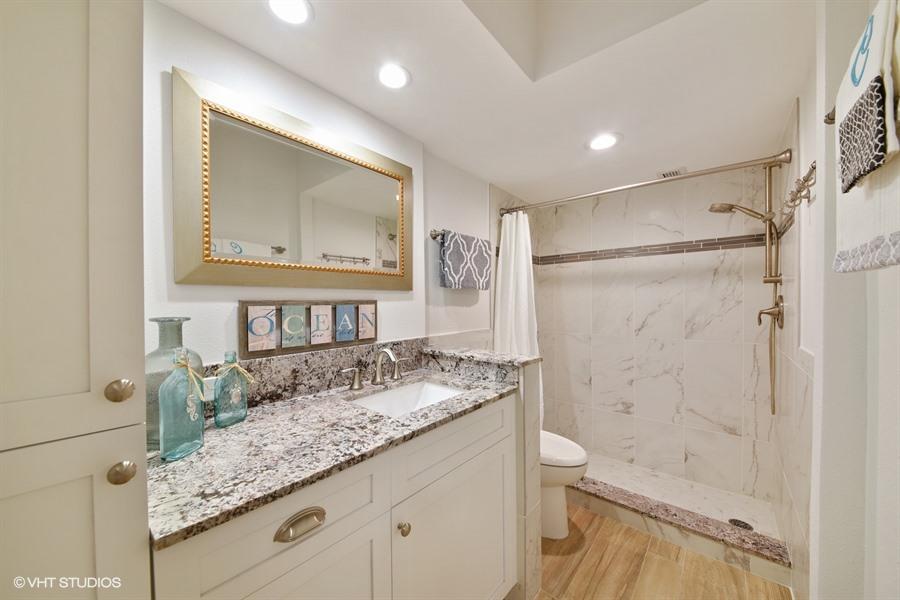 LE CHATEAU ROYAL CONDO - Residential