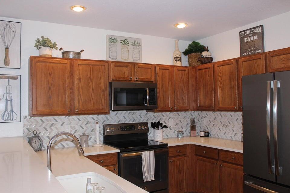 GEORGIAN COURTS - Residential Lease