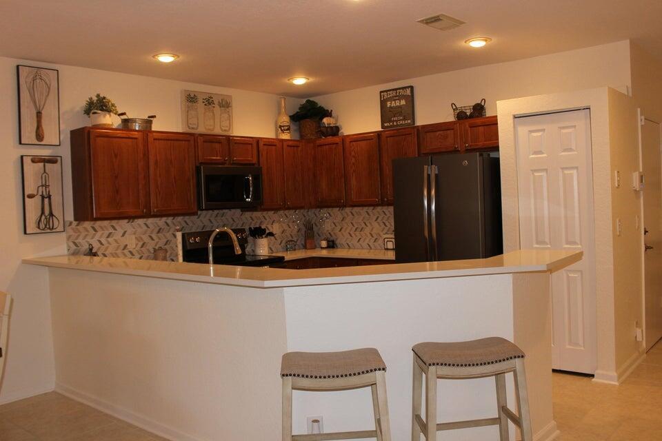 GEORGIAN COURTS - Residential Lease