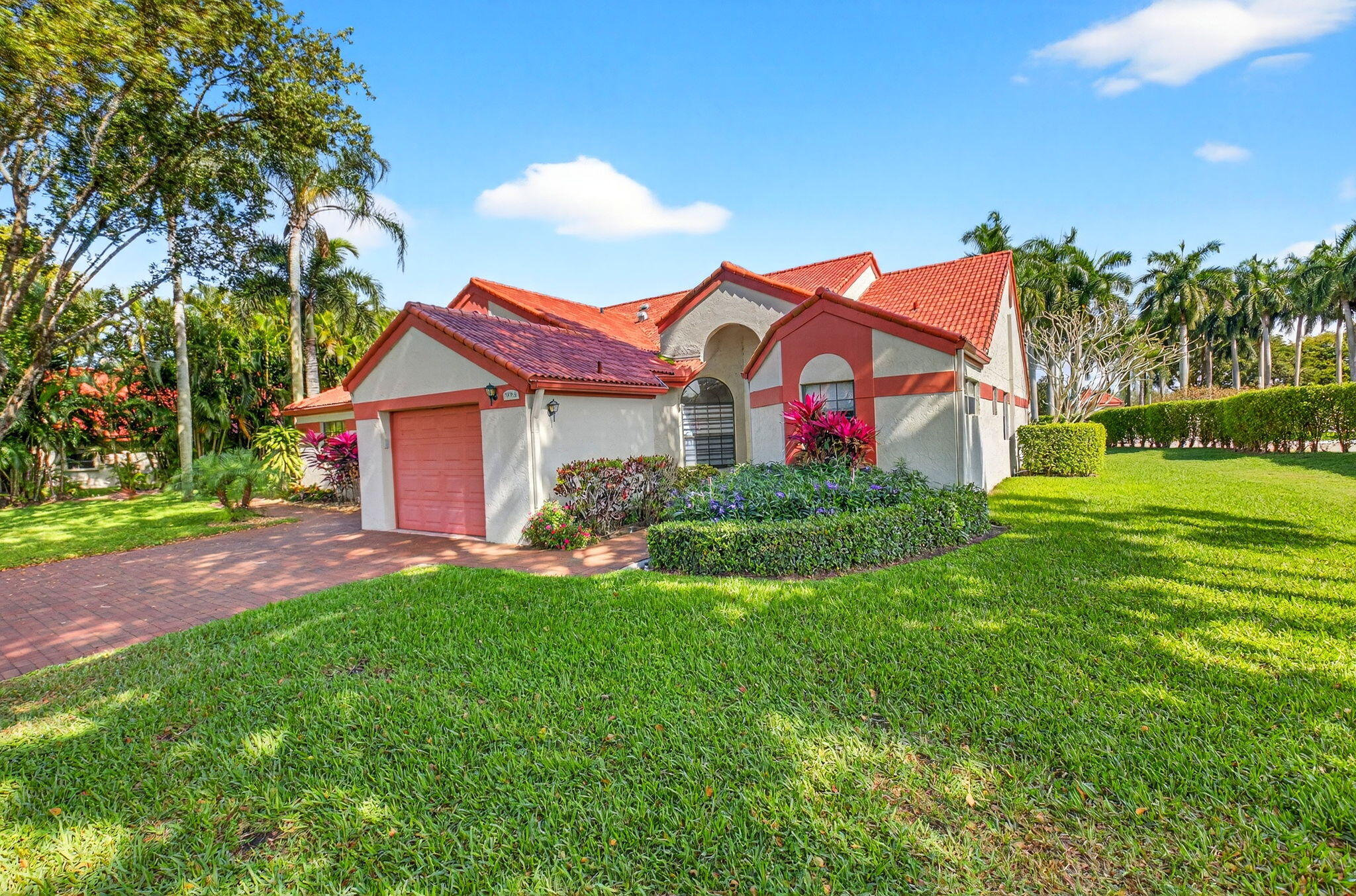 7978 Lexington Club Boulevard B