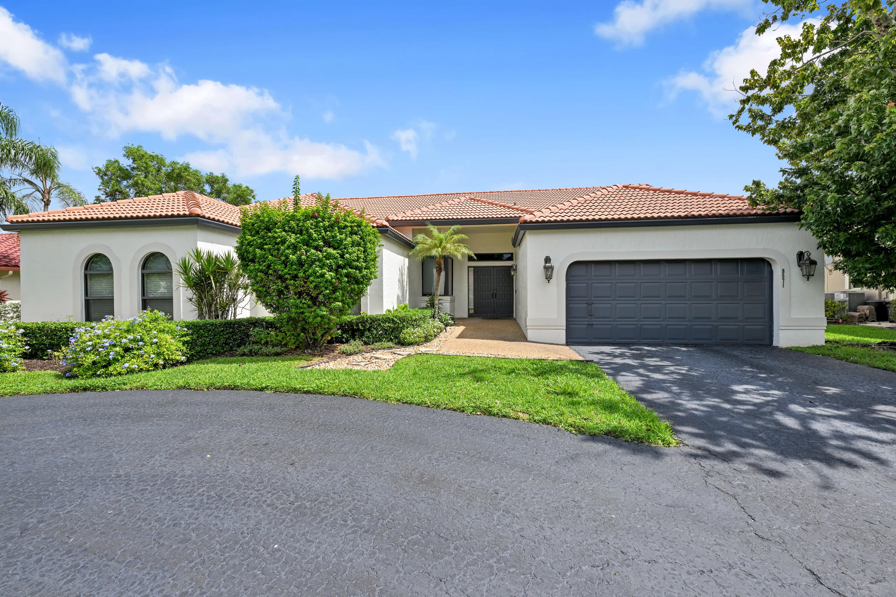 8571 NW 53RD Court