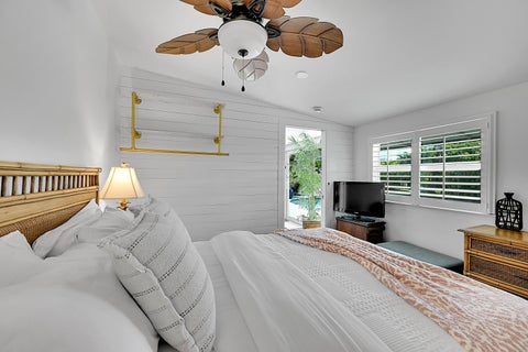 Tiny photo for 1080 SE 9TH Avenue, Pompano Beach, FL 33060 (MLS # B26053690)