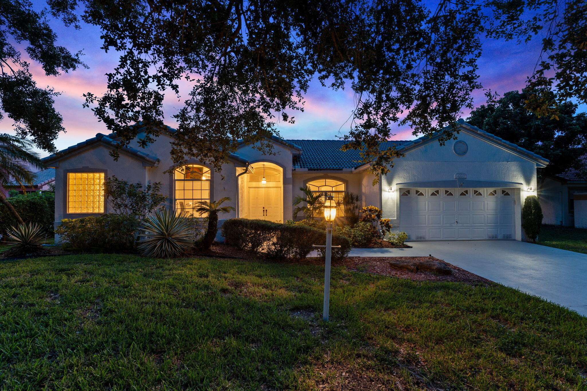 4220 NW 90TH Terrace