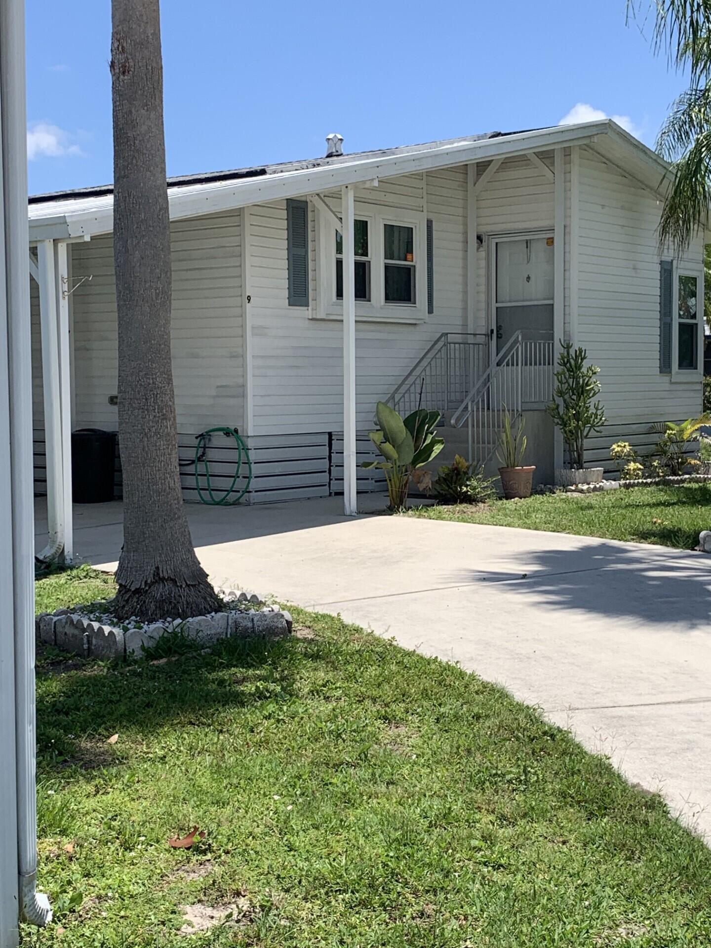 9 Universidad Lane
