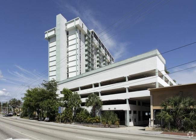 Sailboat Cay Condo - Residential Lease