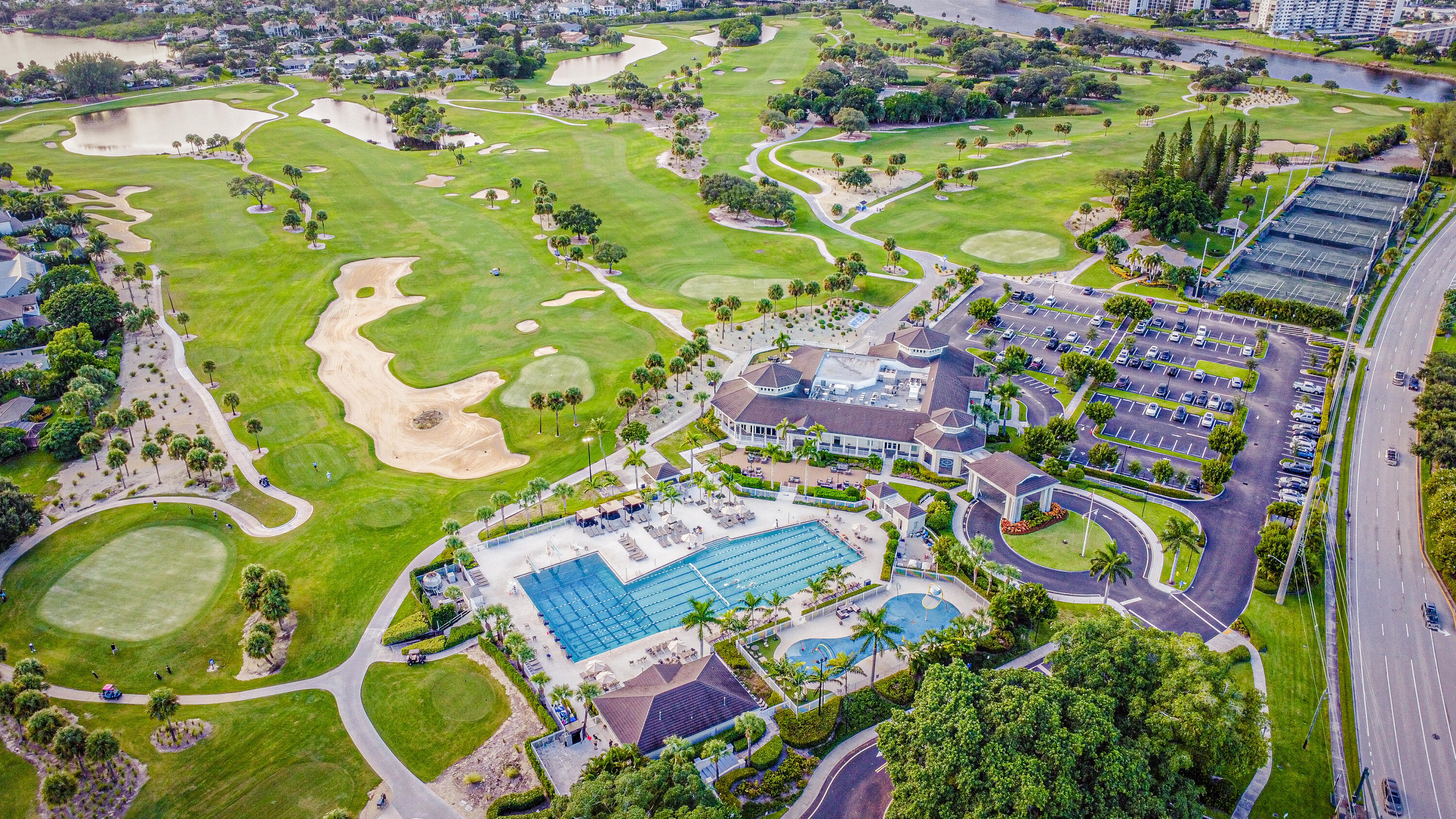 OLD PORT COVE LAKE POINT TOWER CONDO - Residential