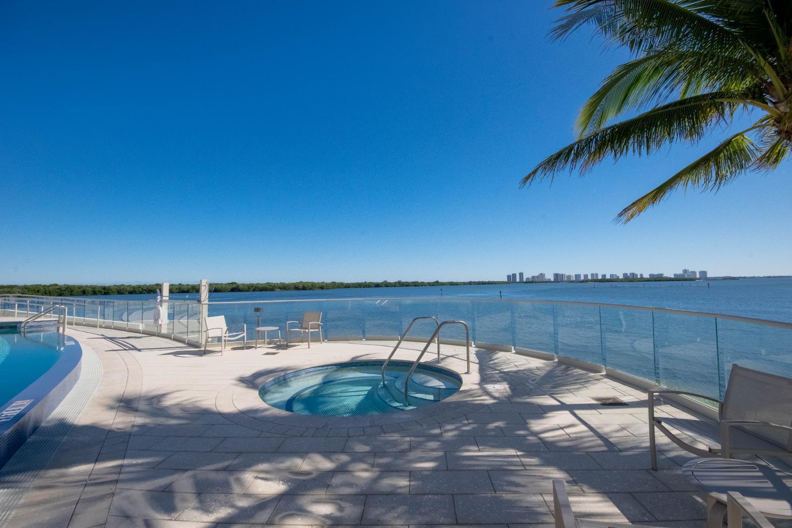OLD PORT COVE LAKE POINT TOWER CONDO - Residential