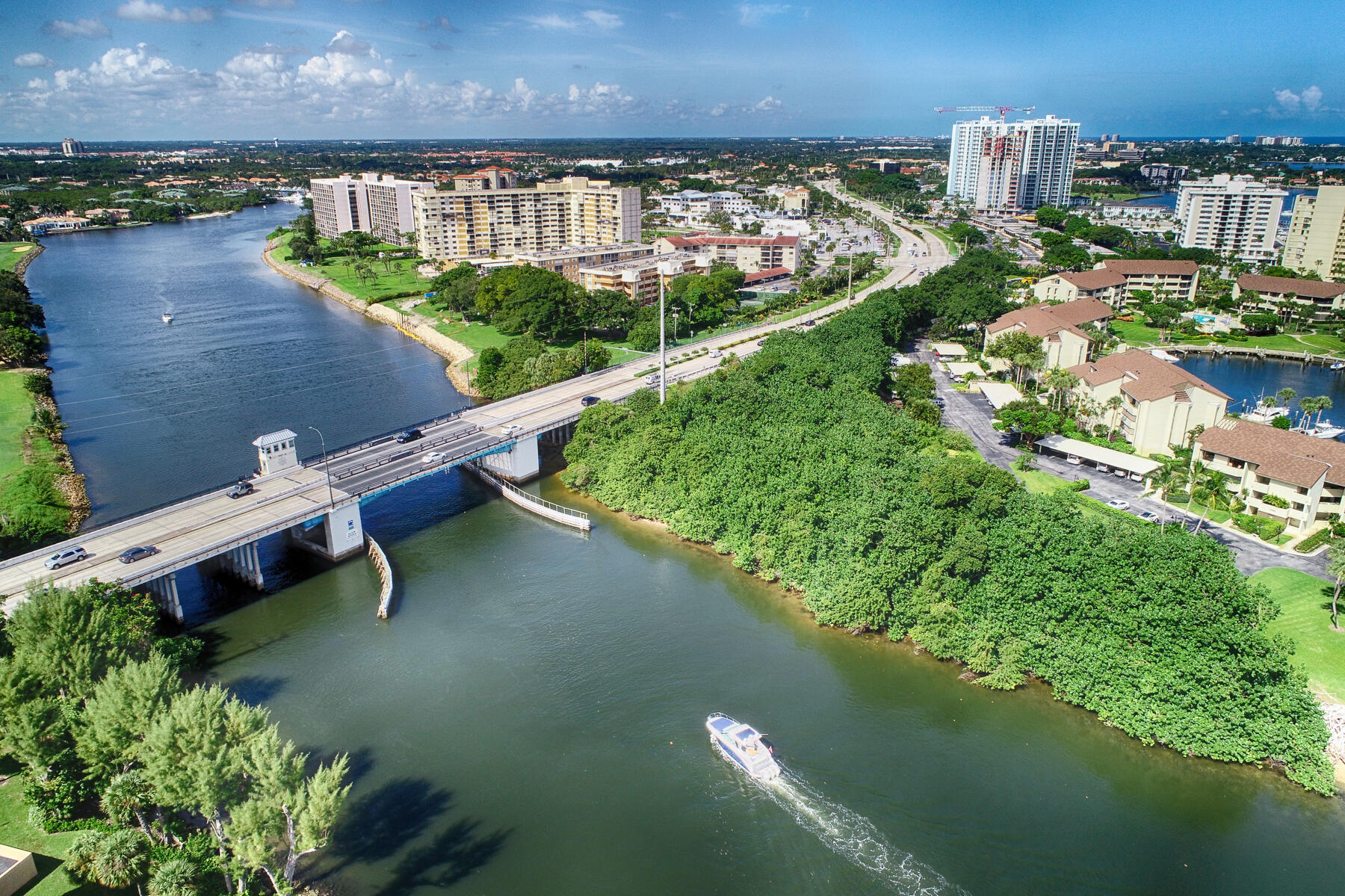 OLD PORT COVE LAKE POINT TOWER CONDO - Residential