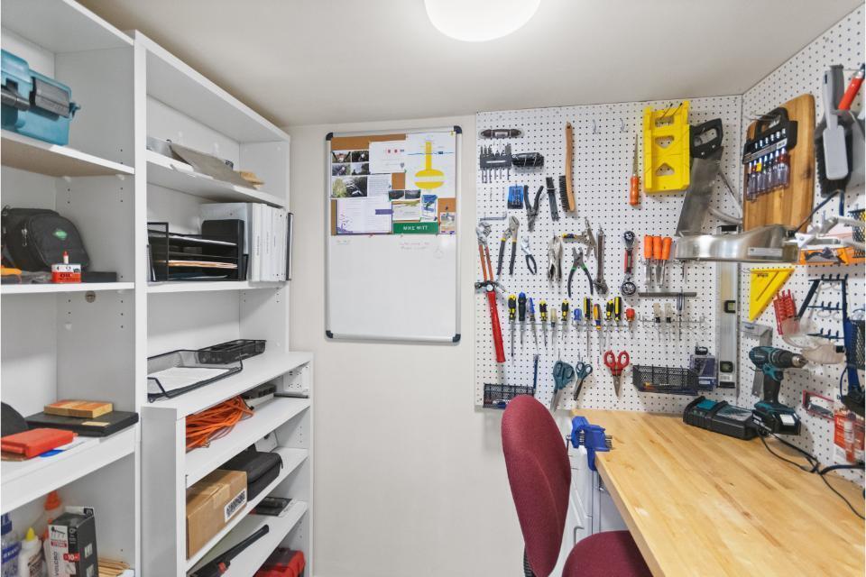 OLD PORT COVE LAKE POINT TOWER CONDO - Residential