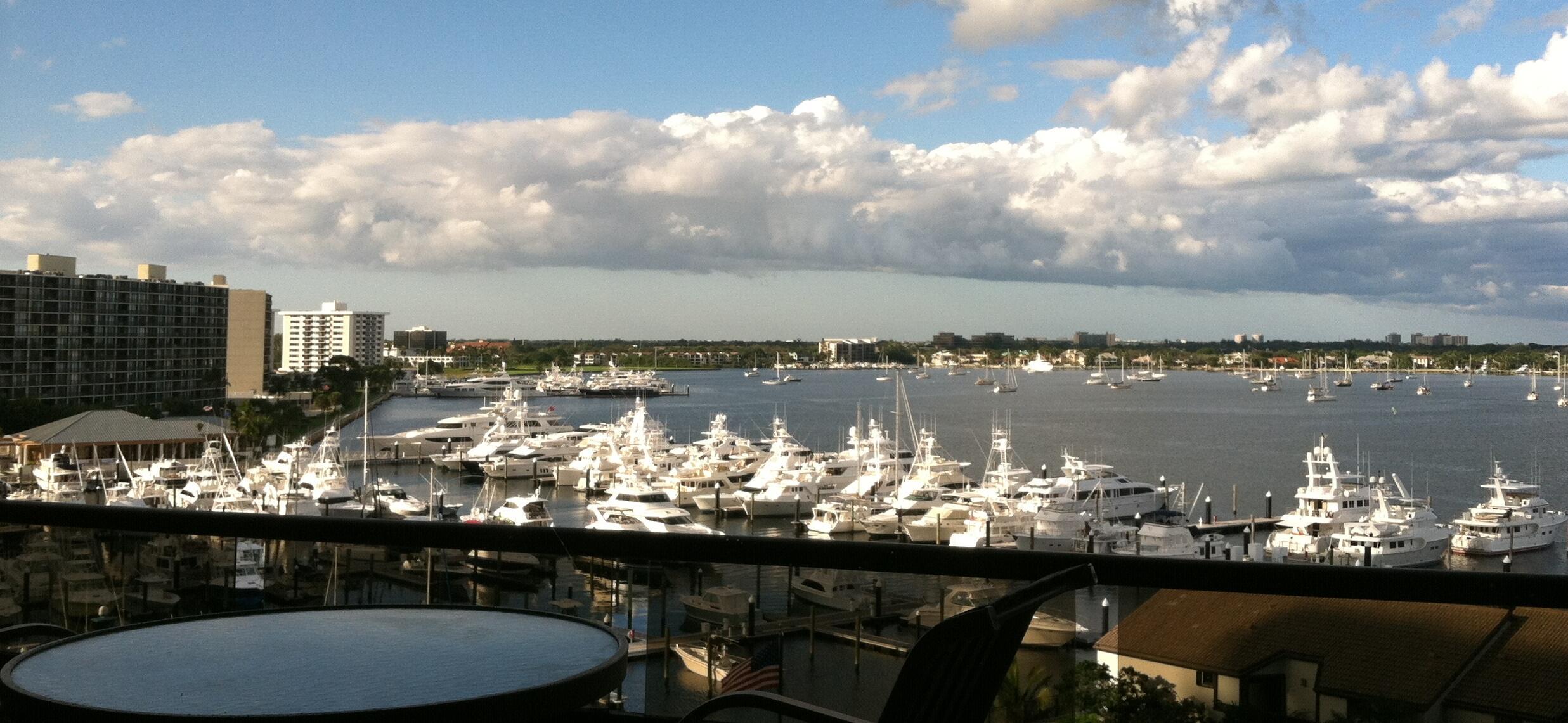 OLD PORT COVE LAKE POINT TOWER CONDO - Residential