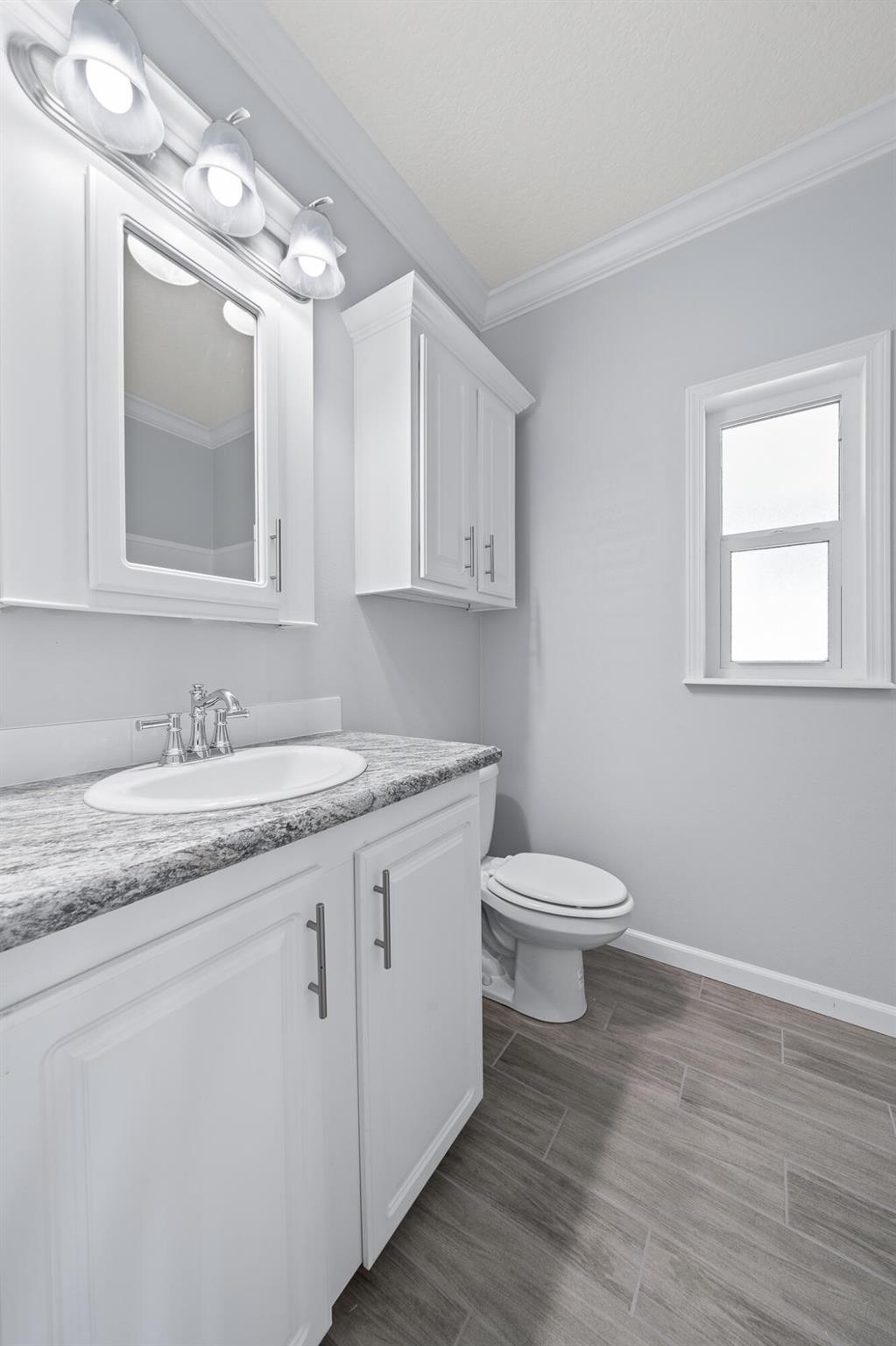 El Capitan Waterfront Com - Residential