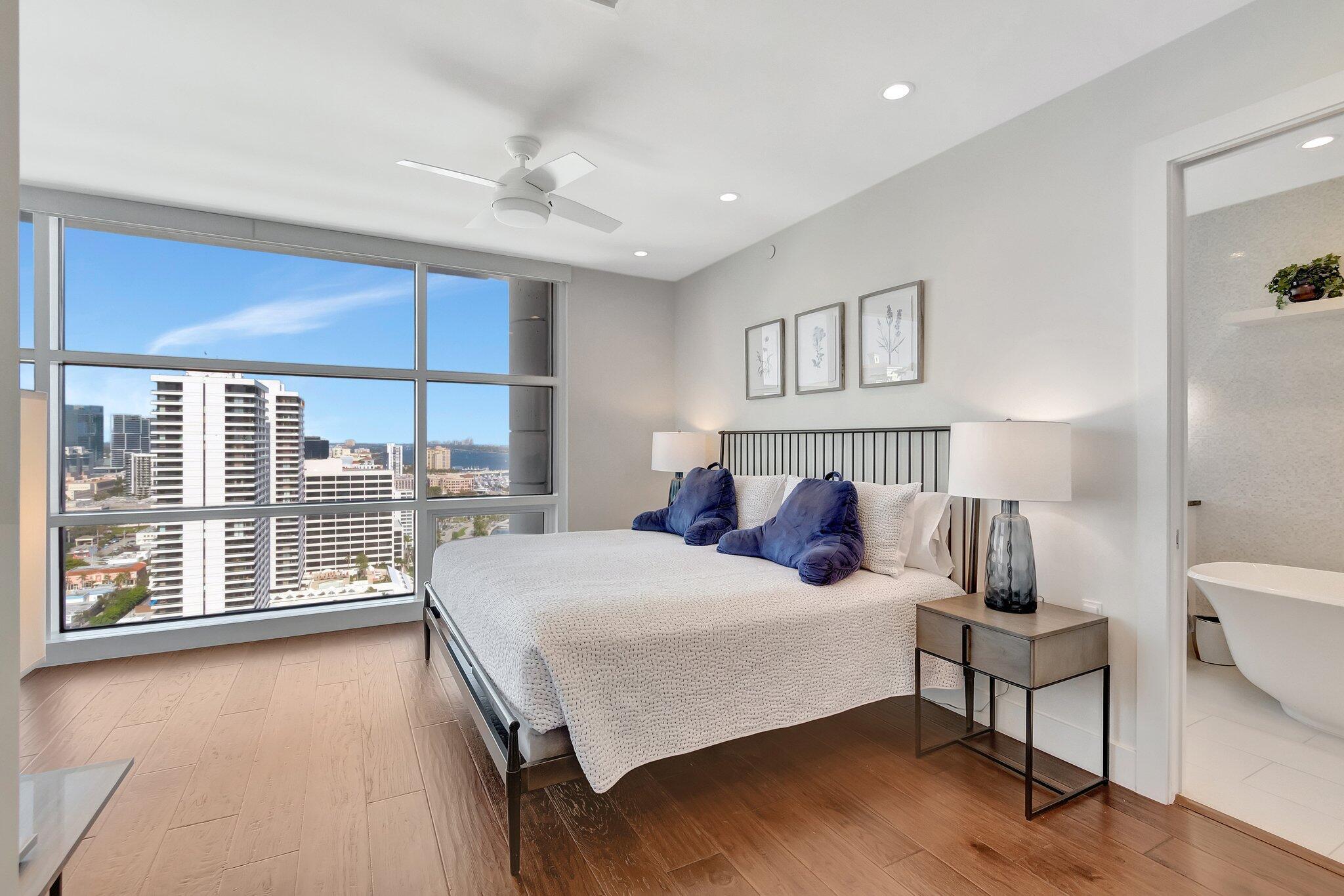 ESPERANTE COND DECL FILED - Residential