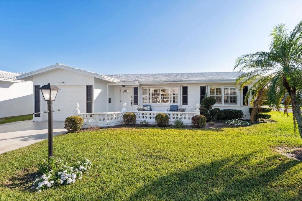 Photo of 2398 SW 11th Avenue, Boynton Beach, FL 33426 (MLS # R11096878)