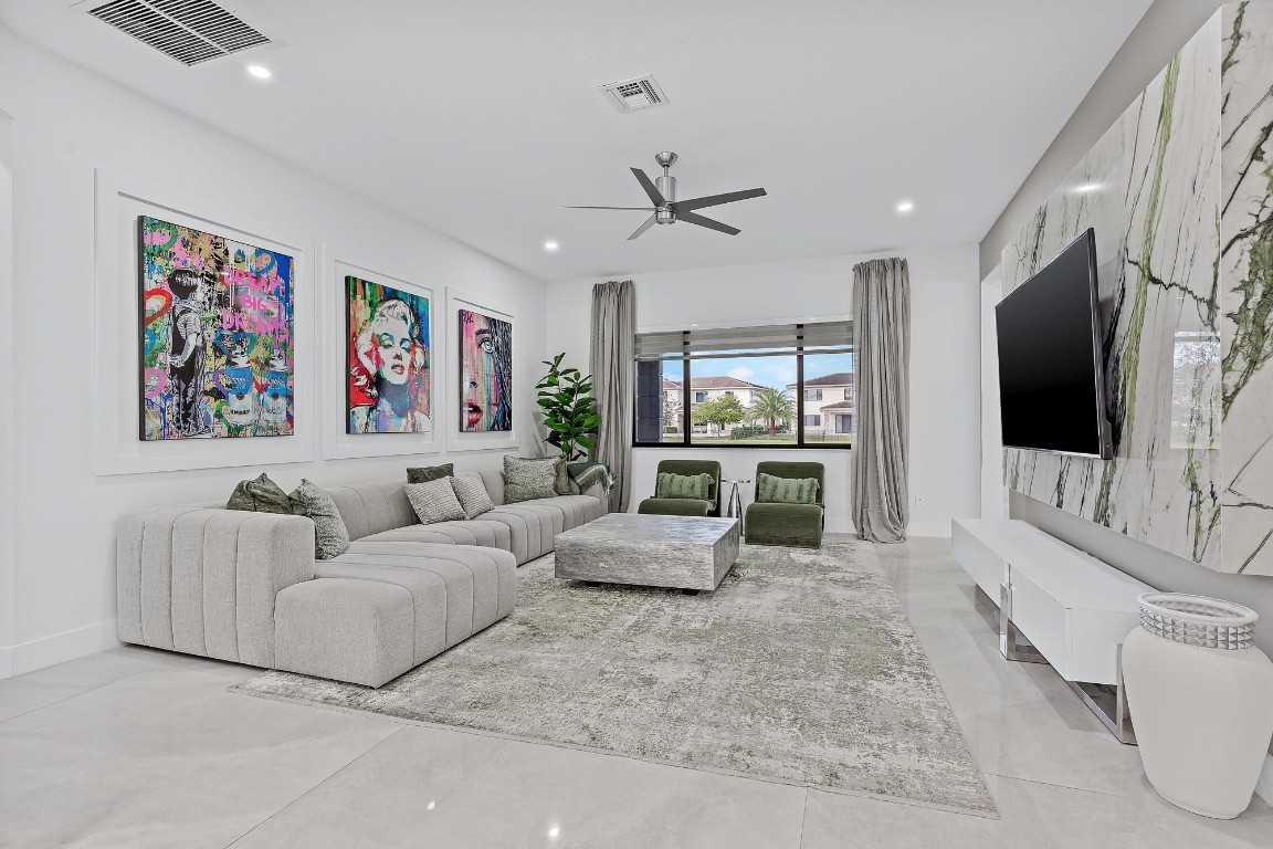 10595 Mira Vista Drive