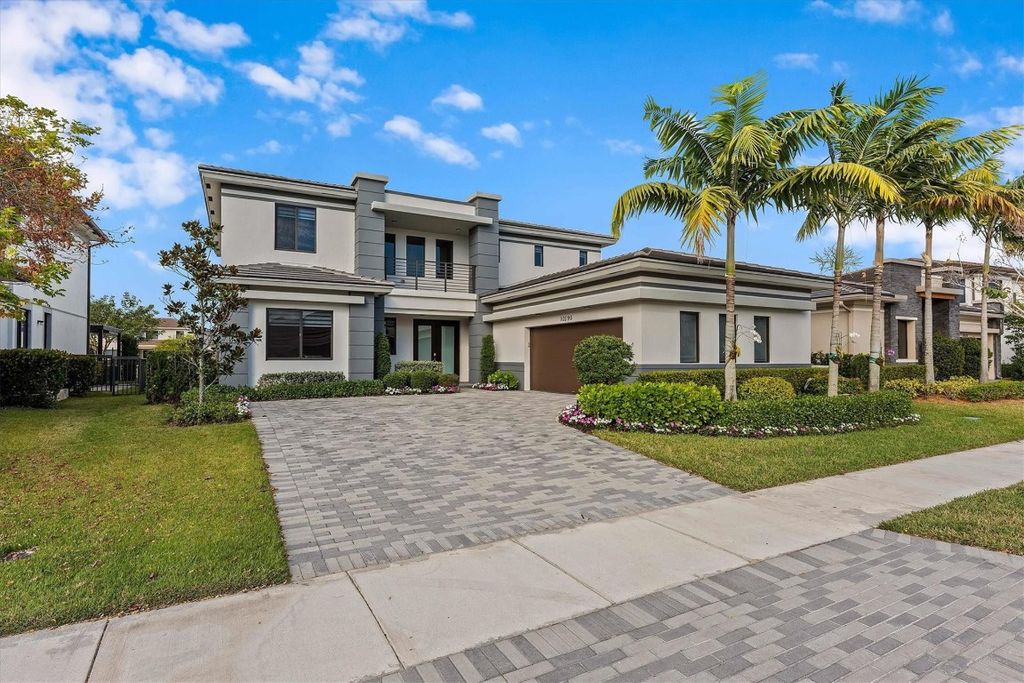 Photo of 10595 Mira Vista Drive, Parkland, FL 33076 (MLS # F10542796)