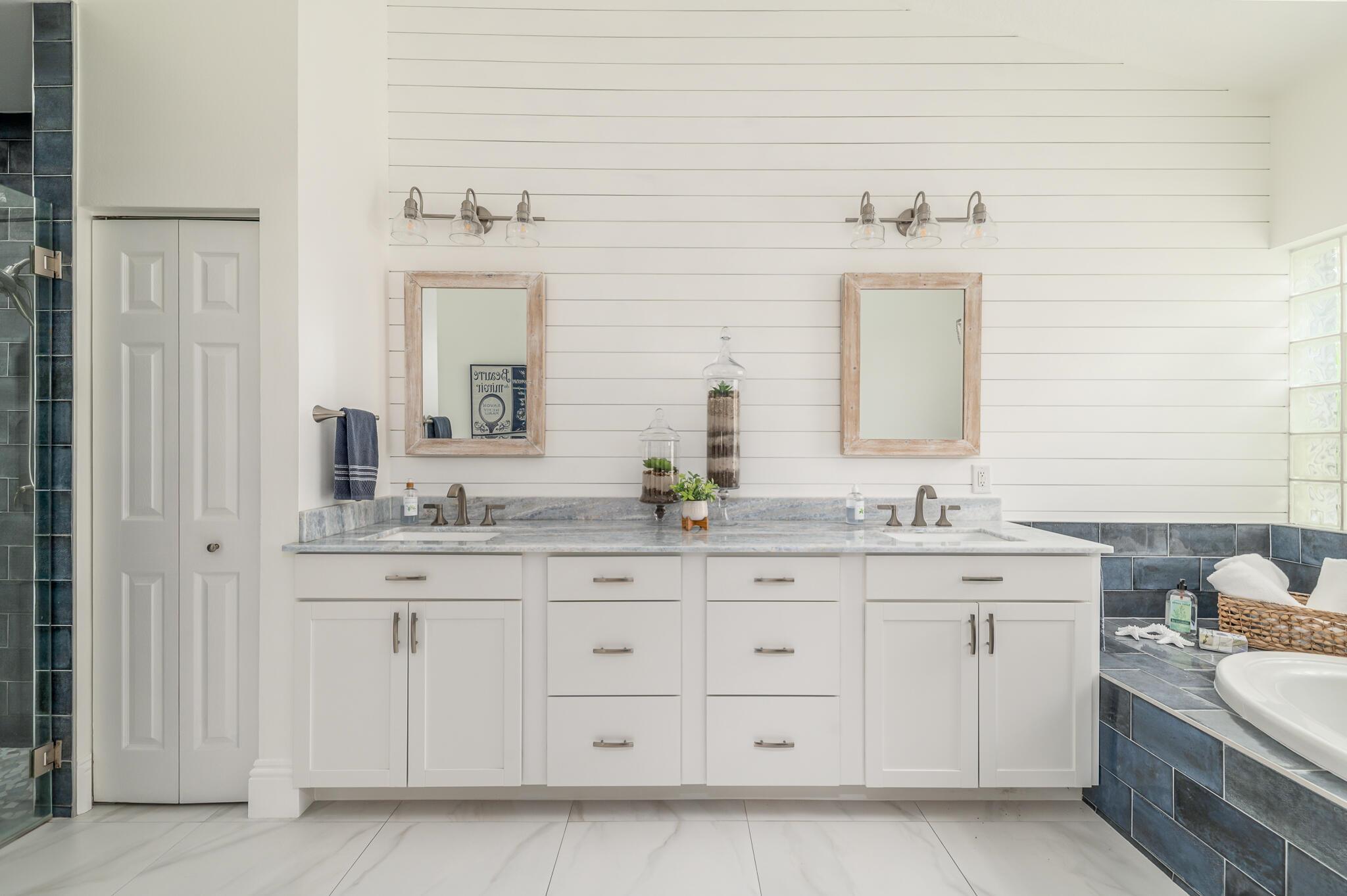 Ballantrae-HIGHLAND GLEN - Residential