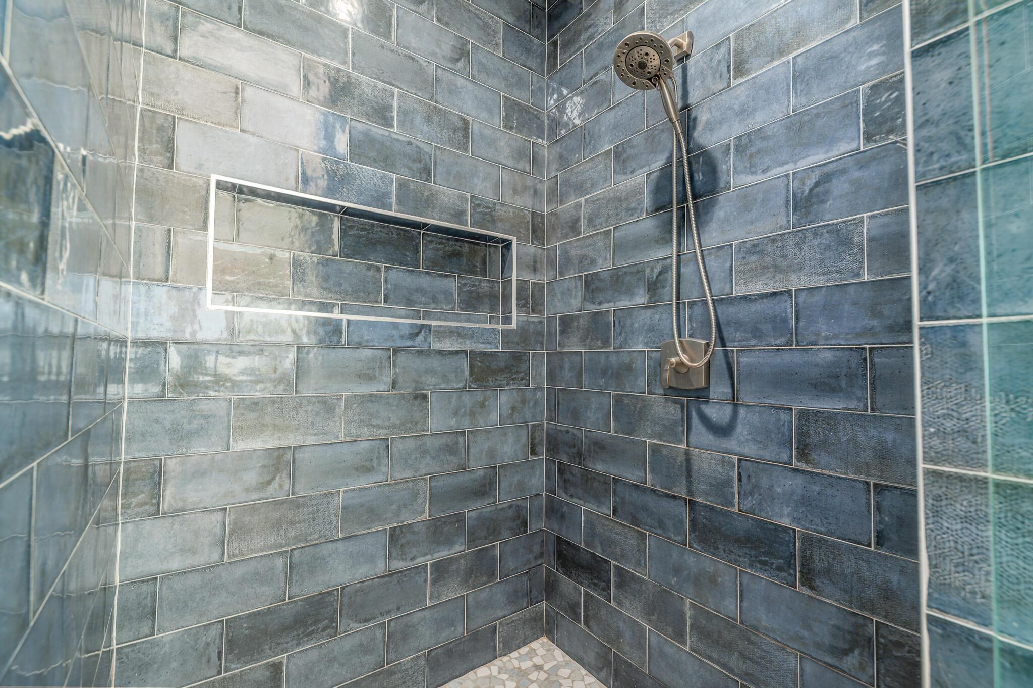 Ballantrae-HIGHLAND GLEN - Residential