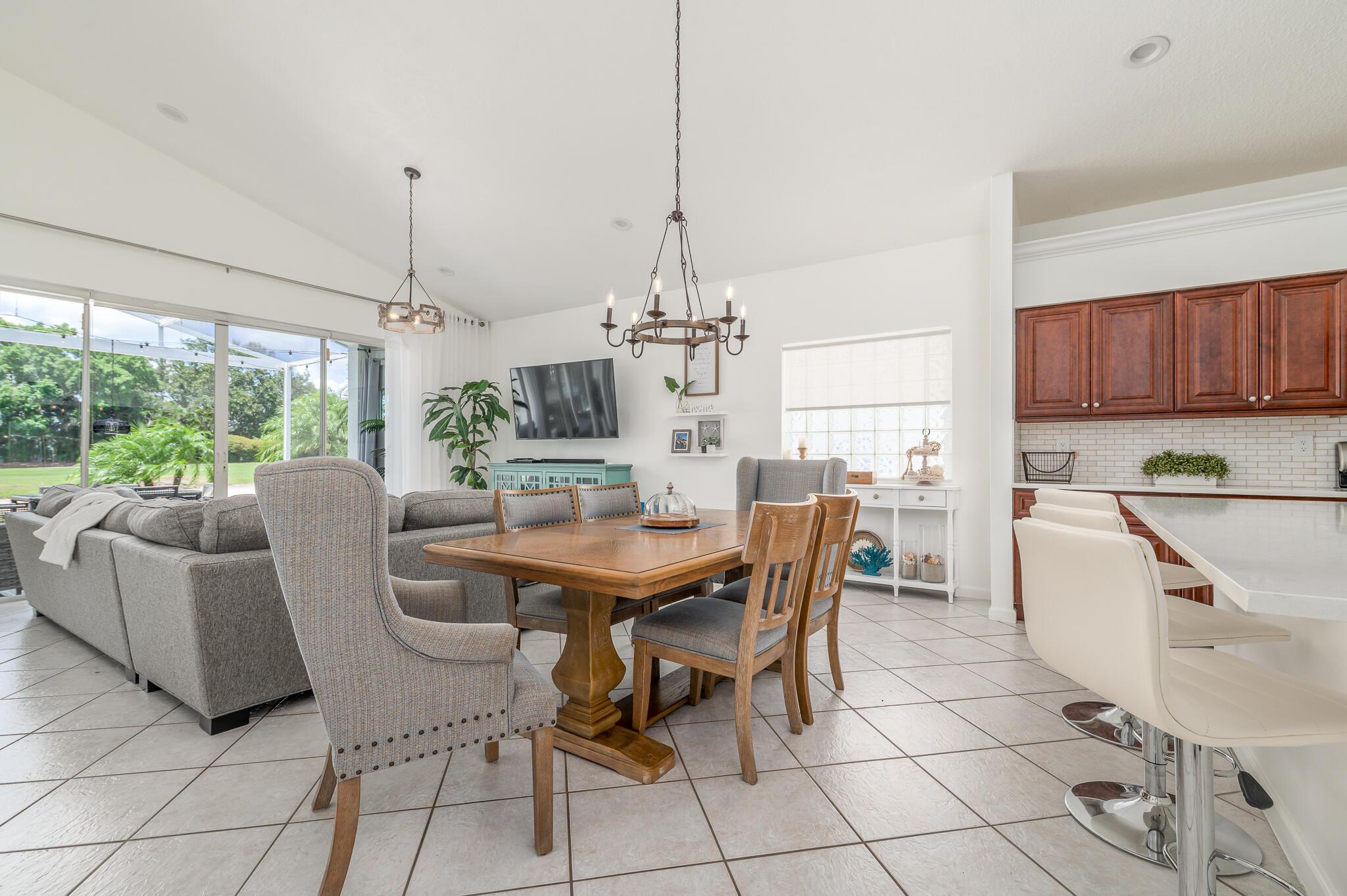 Ballantrae-HIGHLAND GLEN - Residential