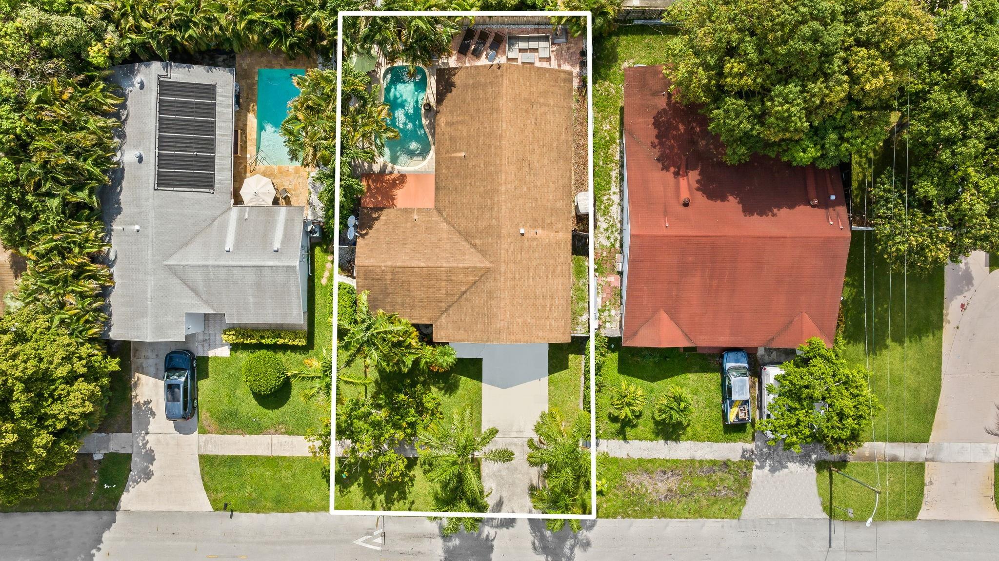 350 SW 32nd Ave