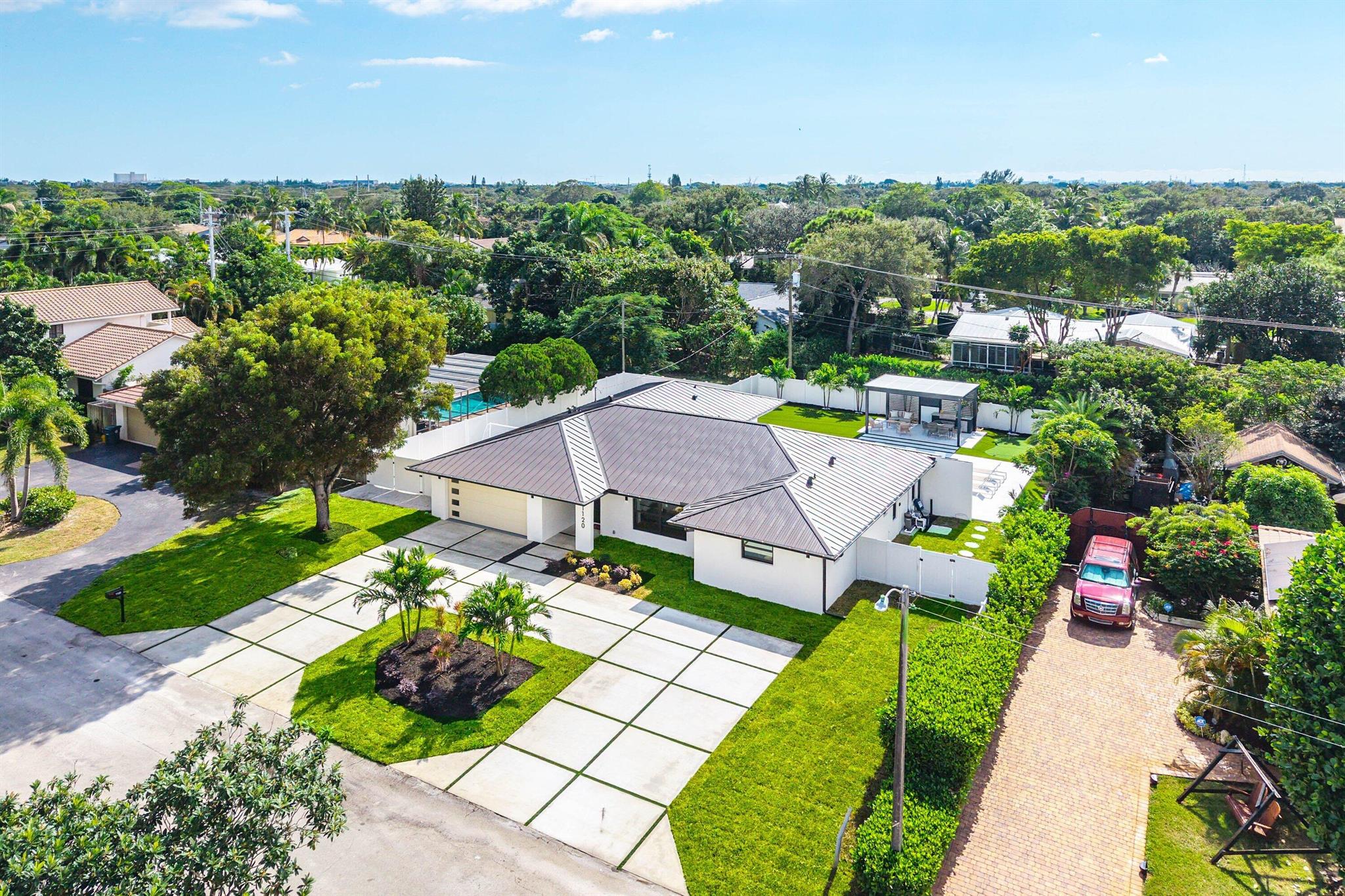 PALM BEACH FARMS CO 10 - Residential