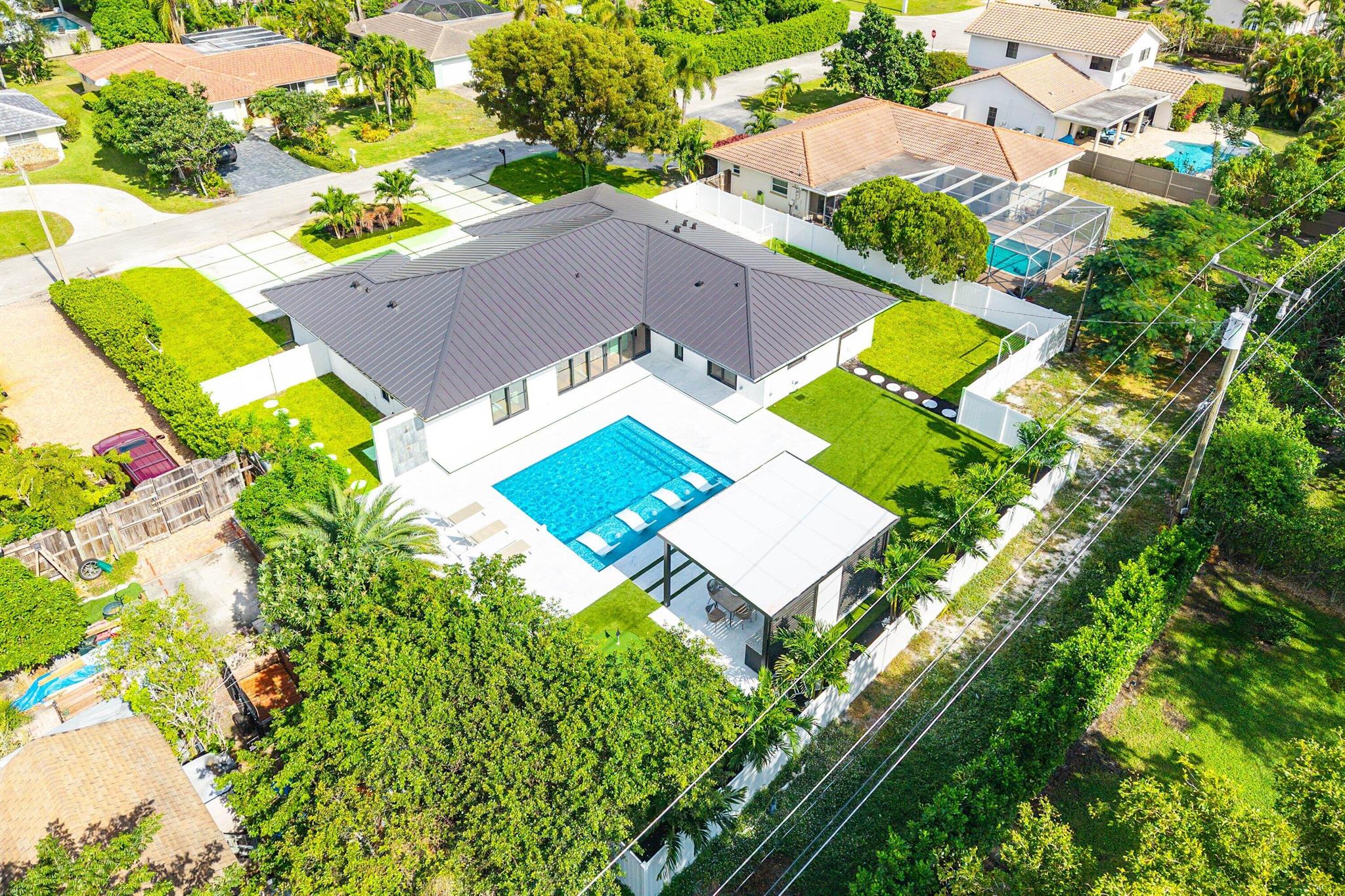 PALM BEACH FARMS CO 10 - Residential