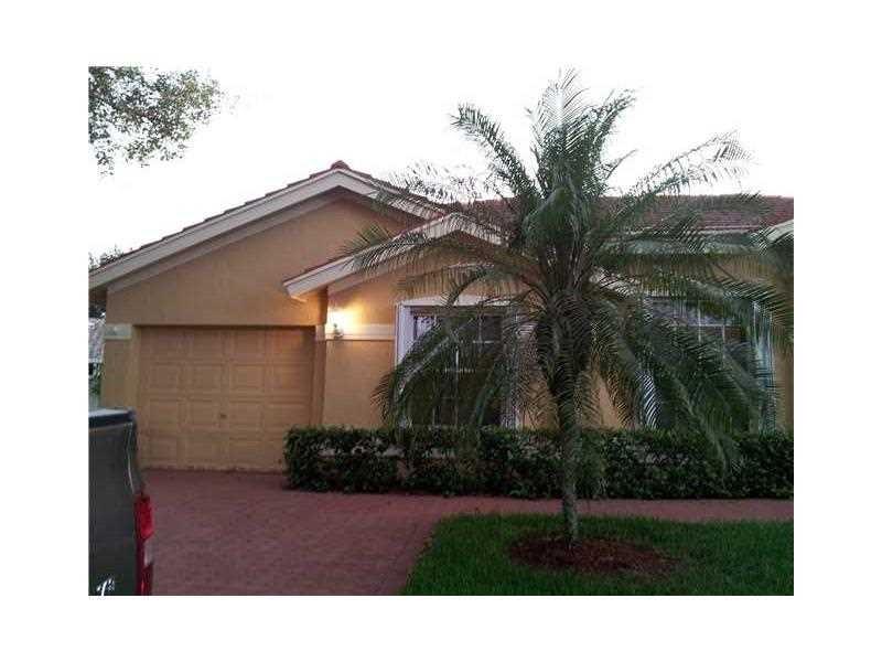 Palm Aire Oaks Course Est - Residential Lease