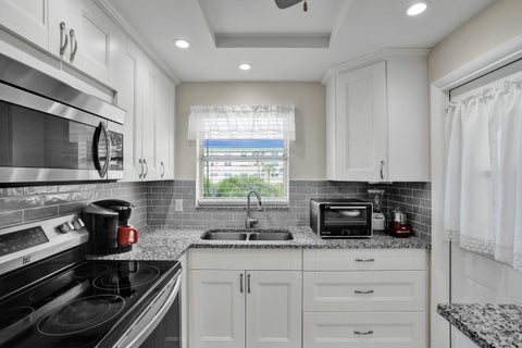 Tiny photo for 810 SE 7TH Street #207, Deerfield Beach, FL 33441 (MLS # B26054324)