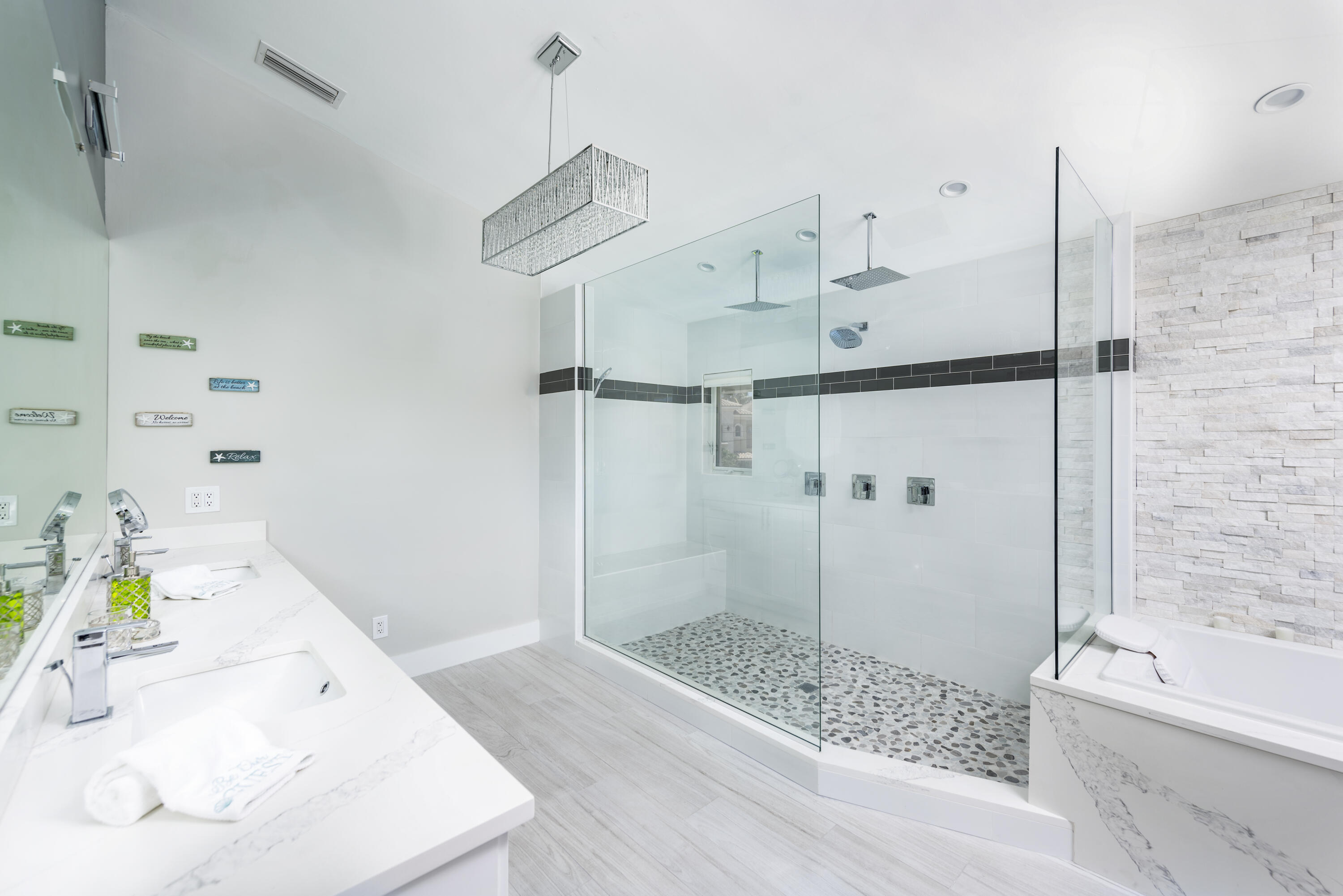 TROPIC ISLE 4TH SEC - Residential Lease