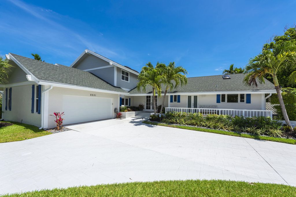 Photo of 3001 Jasmine Court, Delray Beach, FL 33483 (MLS # B26001370)