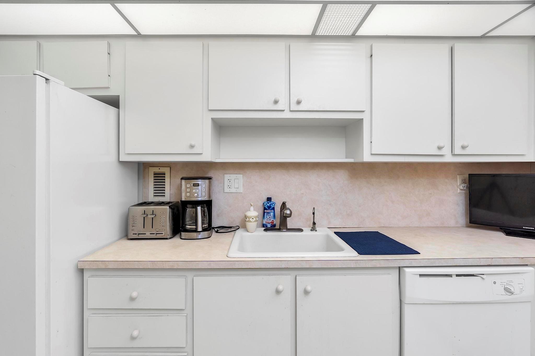 GALT TOWERS CONDO - Residential