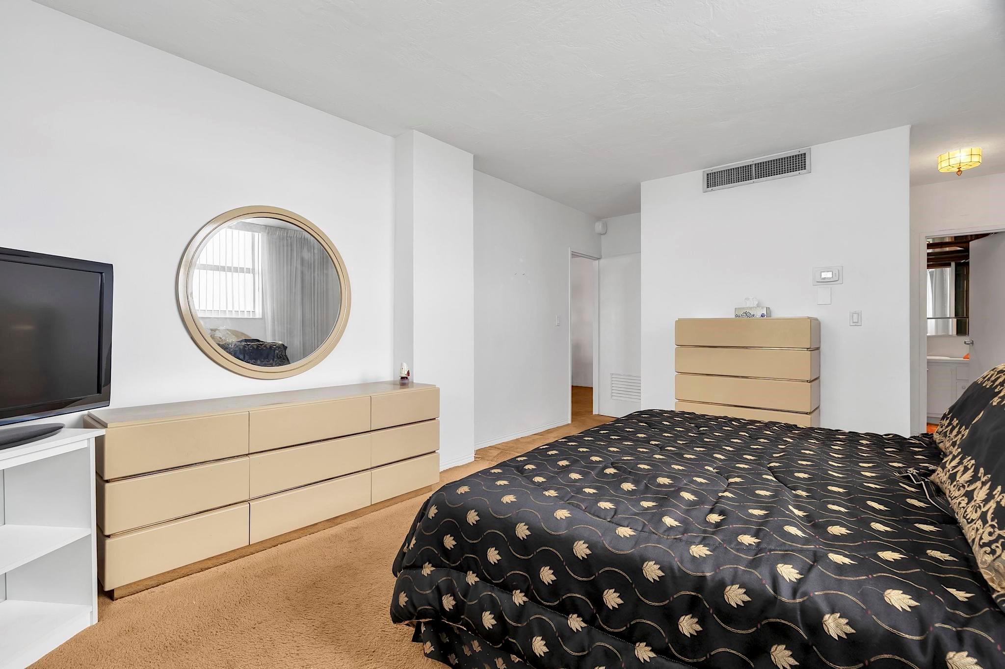 GALT TOWERS CONDO - Residential