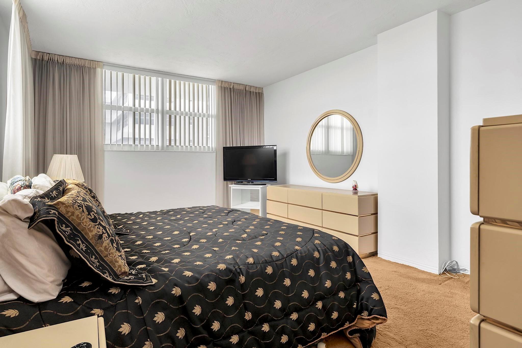 GALT TOWERS CONDO - Residential