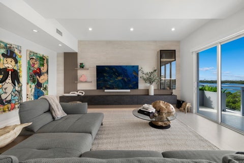Tiny photo for 350 Desoto Street, Hollywood, FL 33019 (MLS # B26090862)