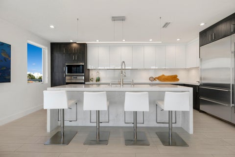Tiny photo for 350 Desoto Street, Hollywood, FL 33019 (MLS # B26090862)