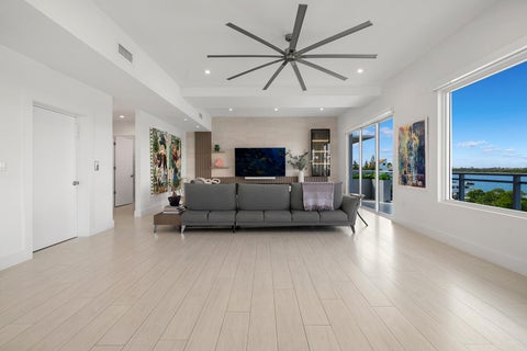 Tiny photo for 350 Desoto Street, Hollywood, FL 33019 (MLS # B26090862)